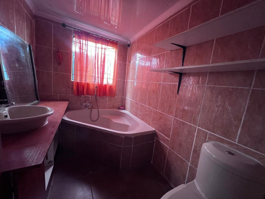 3 Bedroom Property for Sale in Tlhabane West North West